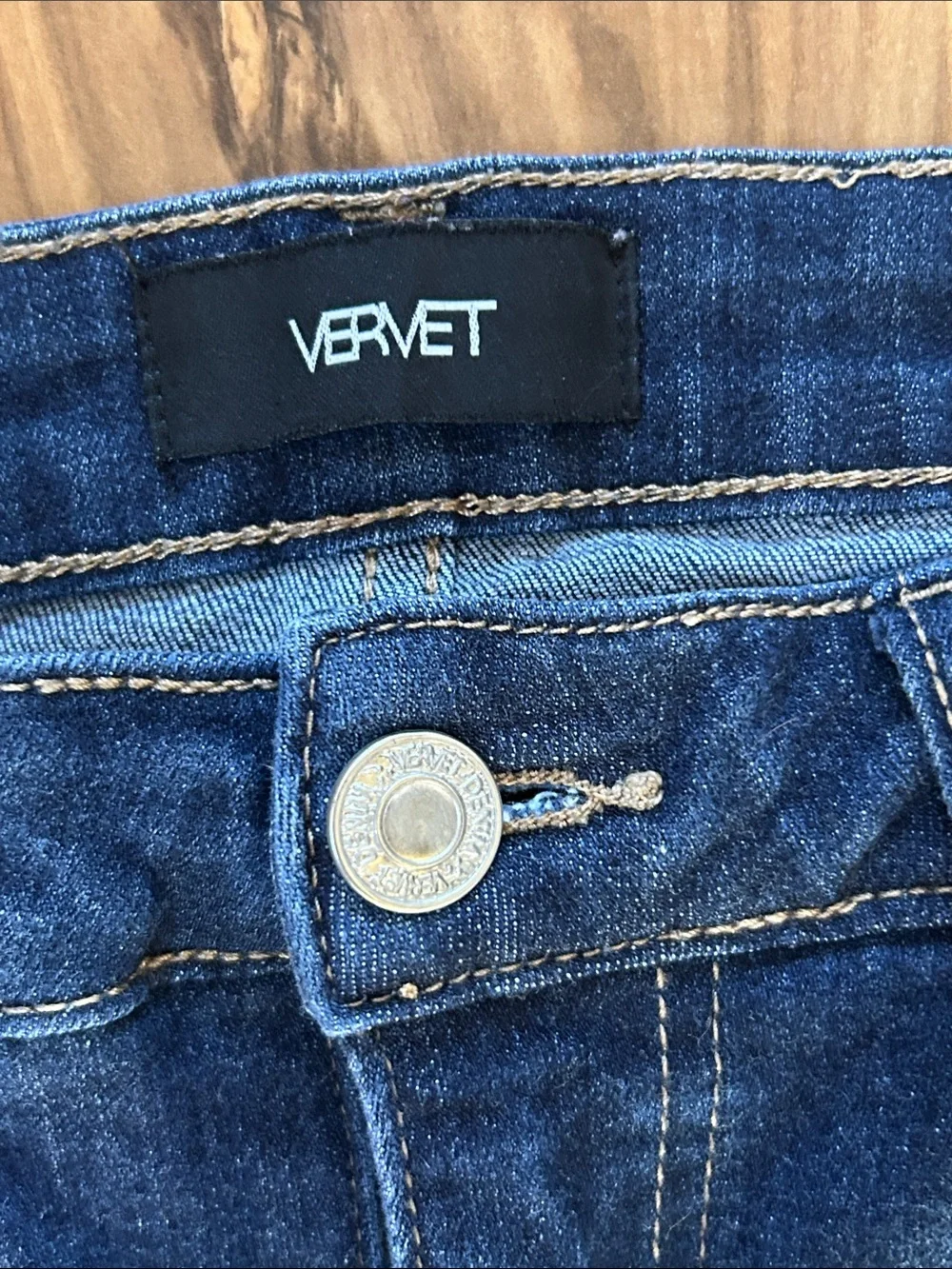 Vervet Ankle Skinny Jeans